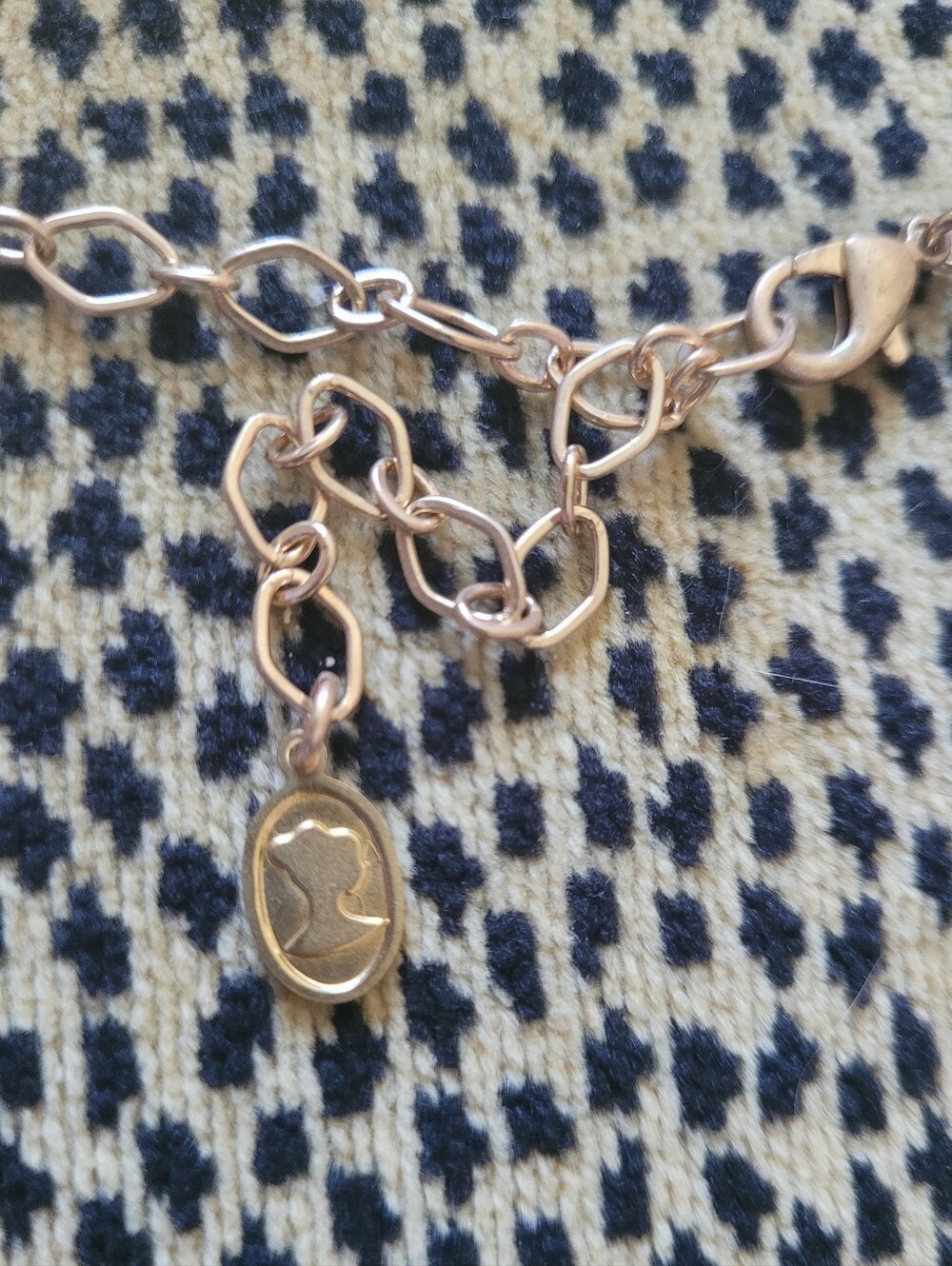 Free People Chunky Necklace. - Picture 7 of 9